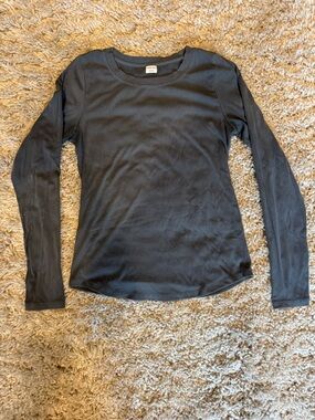 Aritzia Ribbed Long-Sleeve Crew Top